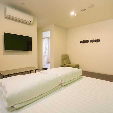 客旅家青年旅館 Travelers Plus Chiayi City Dış mekan fotoğraf