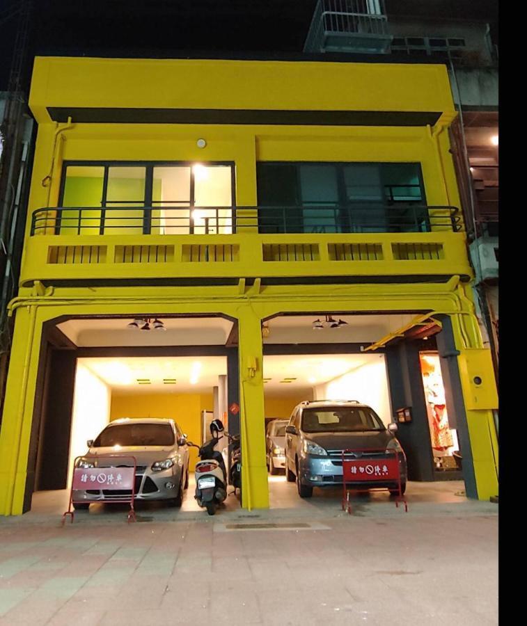 客旅家青年旅館 Travelers Plus Chiayi City Dış mekan fotoğraf